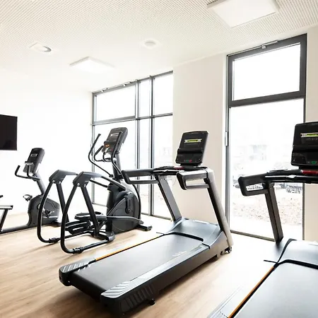 Hotel Loginn Airport 3*