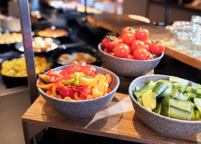 Loginn Airport فندق