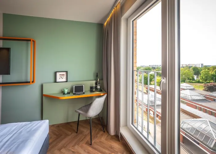 Loginn Airport 3* Berlin