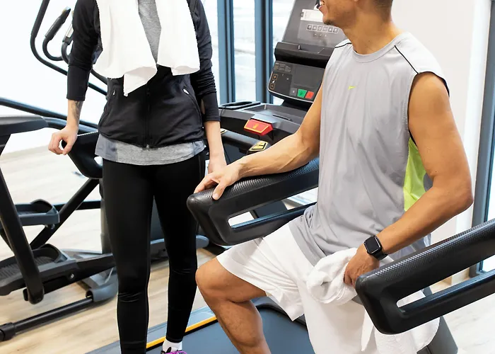 Loginn Airport Hotel