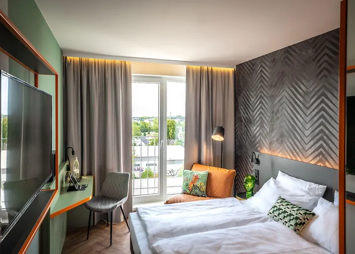 Loginn Airport 3* Berlin