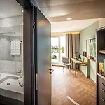 Hotell Loginn Airport Berlin