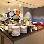 Loginn Airport Hotell