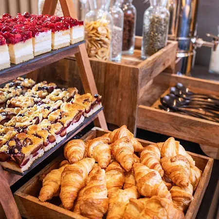 Loginn Airport Ξενοδοχείο Βερολίνο