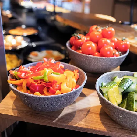 Loginn Airport Hotel