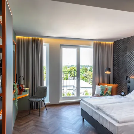 Loginn Airport 3* Βερολίνο