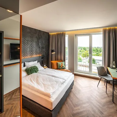 Loginn Airport Hotel