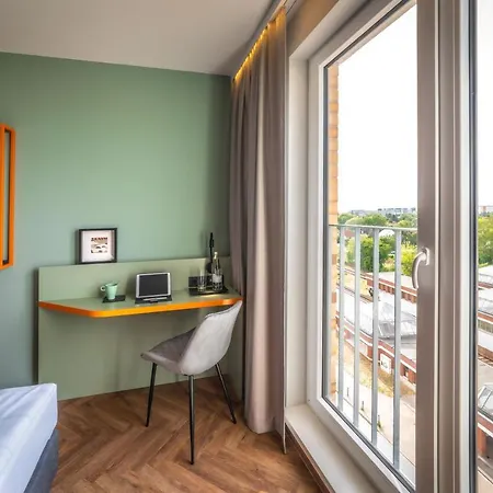 Loginn Airport 3* Berlin