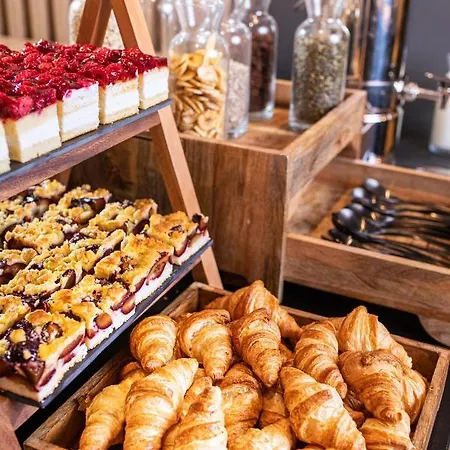 Loginn Airport 3* ベルリン