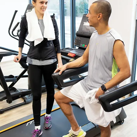 Loginn Airport Hotel