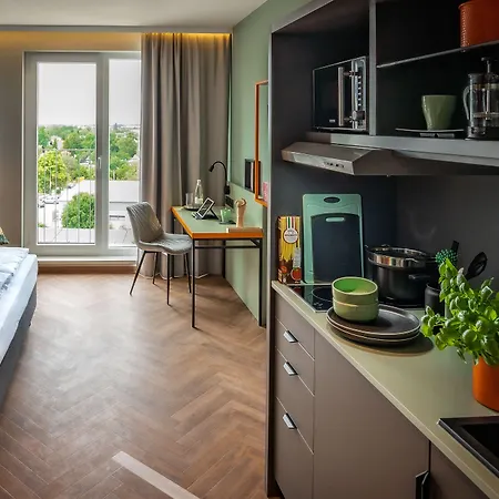 Loginn Airport Hotel