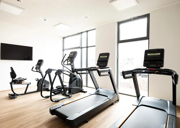 Hotel Loginn Airport 3*